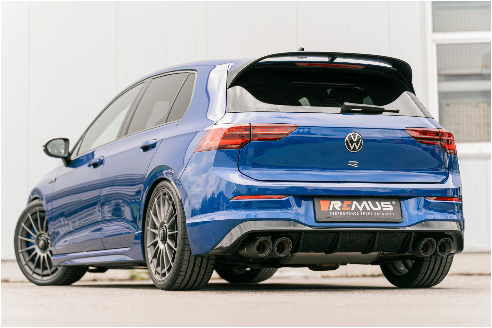 Sistema de escape homologado Remus – VW Golf MK8 R