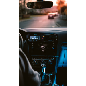 Pantalla Vektor Pro con unidad de control – VW Golf MK7